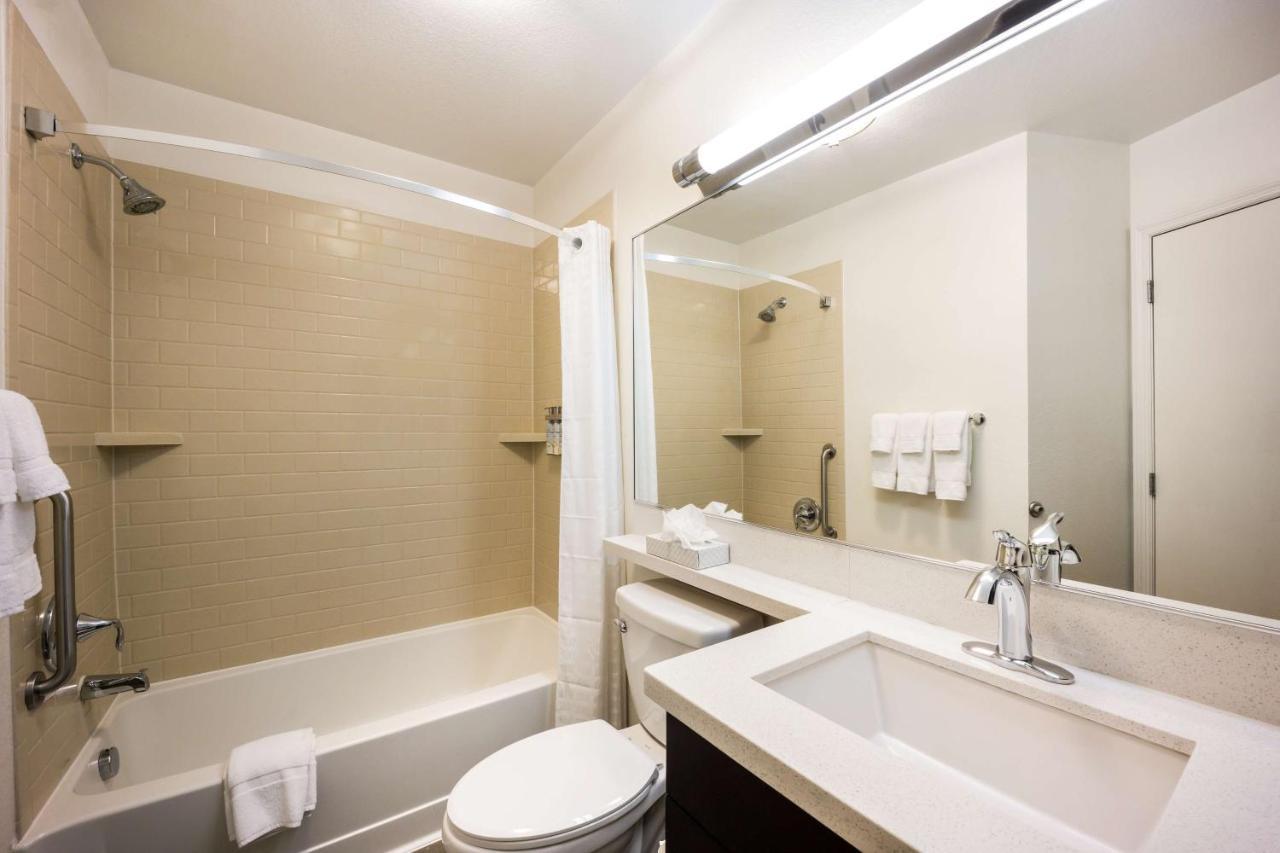 Sonesta Simply Suites Boston Braintree Exterior photo
