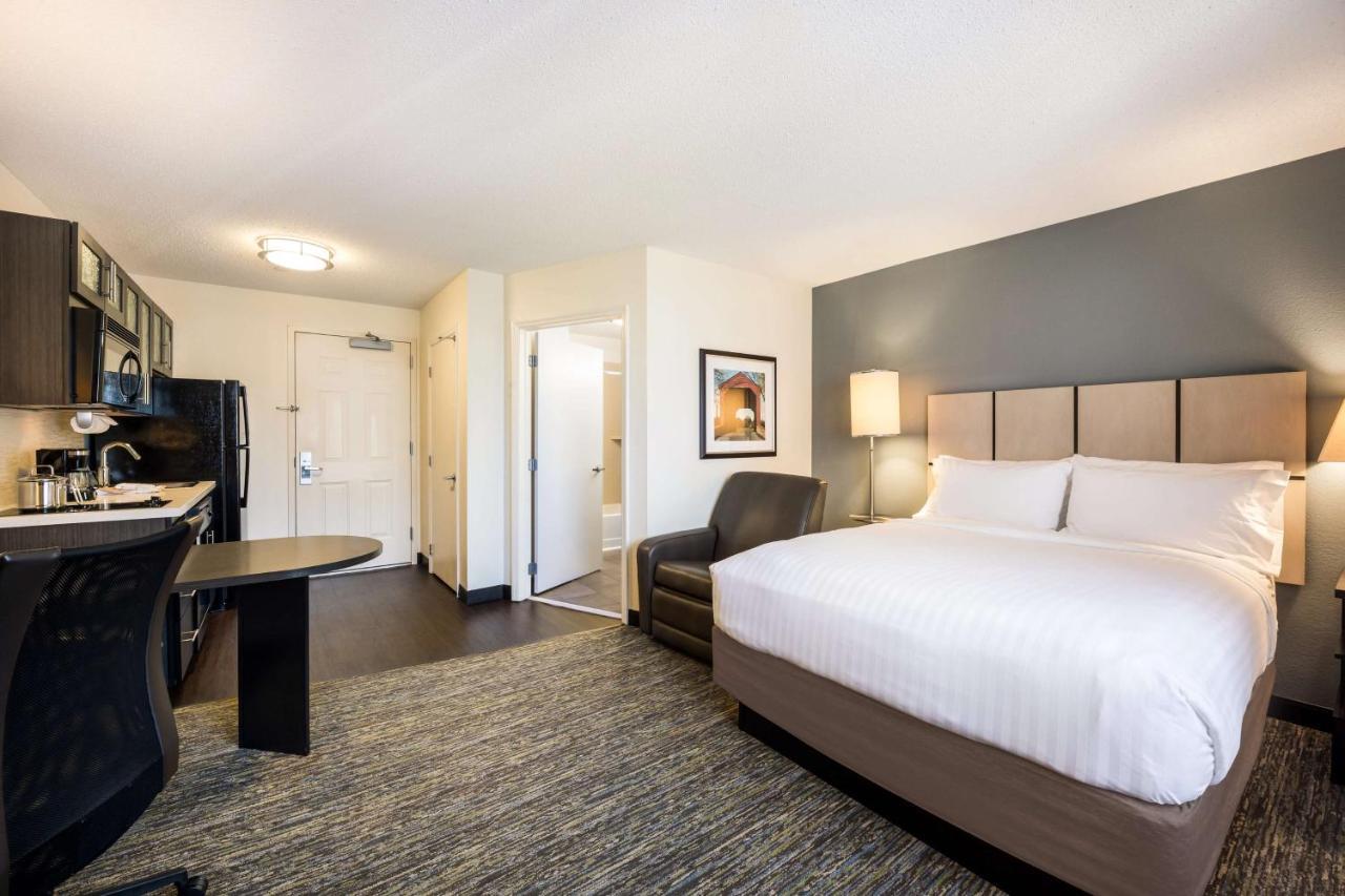Sonesta Simply Suites Boston Braintree Exterior photo